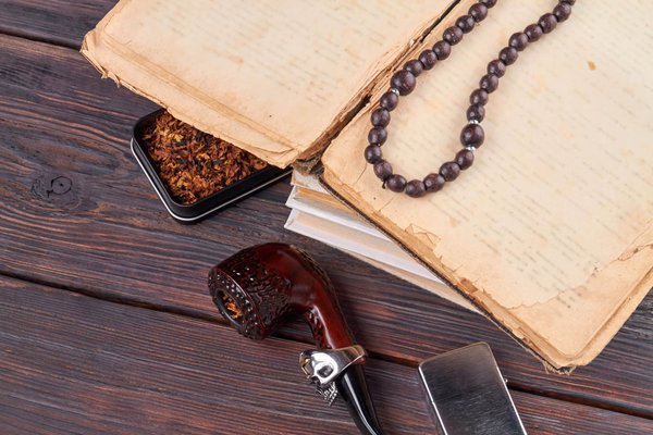 les secrets pour bien associer les bijoux à votre tenue